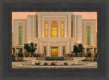 Load image into Gallery viewer, Gilbert Detail
