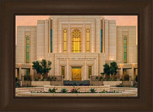 Load image into Gallery viewer, Gilbert Detail
