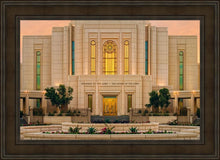 Load image into Gallery viewer, Gilbert Detail
