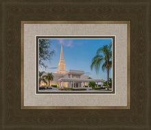 Load image into Gallery viewer, Orlando 02
