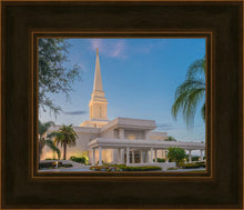 Load image into Gallery viewer, Orlando 02
