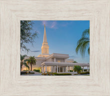 Load image into Gallery viewer, Orlando 02
