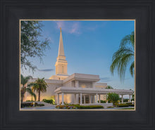 Load image into Gallery viewer, Orlando 02
