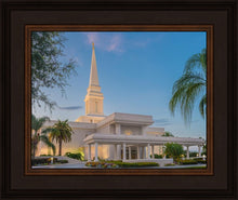 Load image into Gallery viewer, Orlando 02
