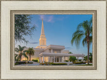 Load image into Gallery viewer, Orlando 02
