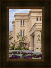 Load image into Gallery viewer, Payson Garden Detail
