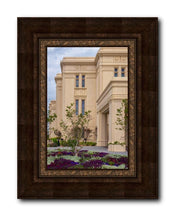 Load image into Gallery viewer, Payson Garden Detail
