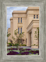Load image into Gallery viewer, Payson Garden Detail

