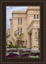 Load image into Gallery viewer, Payson Garden Detail

