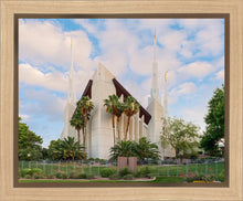 Load image into Gallery viewer, Las Vegas Daytime
