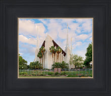 Load image into Gallery viewer, Las Vegas Daytime

