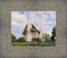 Load image into Gallery viewer, Las Vegas Daytime
