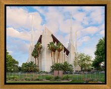 Load image into Gallery viewer, Las Vegas Daytime
