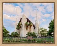 Load image into Gallery viewer, Las Vegas Daytime
