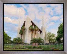 Load image into Gallery viewer, Las Vegas Daytime

