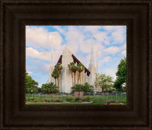 Load image into Gallery viewer, Las Vegas Daytime
