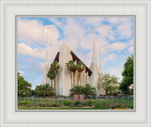 Load image into Gallery viewer, Las Vegas Daytime
