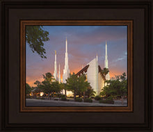 Load image into Gallery viewer, Las Vegas House of the Lord
