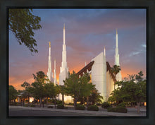Load image into Gallery viewer, Las Vegas House of the Lord
