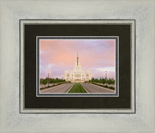 Load image into Gallery viewer, Saratoga Springs Foundations
