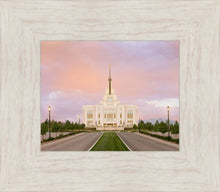 Load image into Gallery viewer, Saratoga Springs Foundations
