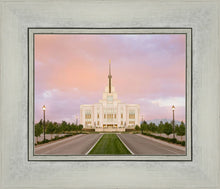 Load image into Gallery viewer, Saratoga Springs Foundations
