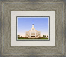 Load image into Gallery viewer, Saratoga Springs Arrival
