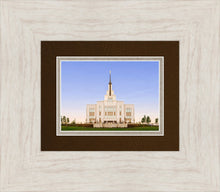 Load image into Gallery viewer, Saratoga Springs Arrival
