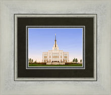 Load image into Gallery viewer, Saratoga Springs Arrival
