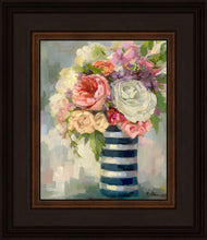 Load image into Gallery viewer, Flowers &amp; Vase
