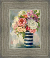 Load image into Gallery viewer, Flowers &amp; Vase
