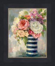 Load image into Gallery viewer, Flowers &amp; Vase
