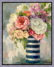 Load image into Gallery viewer, Flowers &amp; Vase
