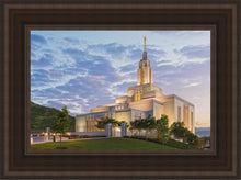 Load image into Gallery viewer, Draper Temple 01
