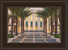 Load image into Gallery viewer, Gilbert Close Up
