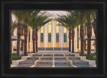 Load image into Gallery viewer, Gilbert Close Up
