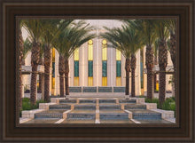 Load image into Gallery viewer, Gilbert Close Up
