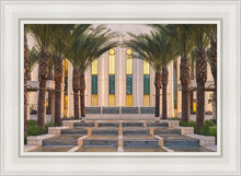 Load image into Gallery viewer, Gilbert Close Up
