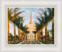 Load image into Gallery viewer, Gilbert 01

