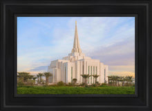 Load image into Gallery viewer, Gilbert 02
