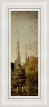 Load image into Gallery viewer, Las Vegas Spire - Vintage
