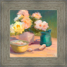 Load image into Gallery viewer, Fresh Cut Roses

