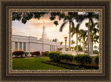 Load image into Gallery viewer, Kona Sunset Panorama
