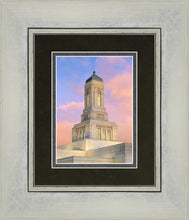 Load image into Gallery viewer, Helena Montana Look Up
