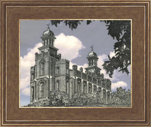 Load image into Gallery viewer, Logan Utah Temple - Grey Sky
