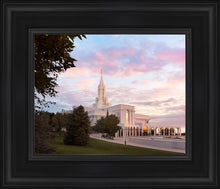 Load image into Gallery viewer, Bountiful Pastel Light
