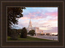 Load image into Gallery viewer, Bountiful Pastel Light
