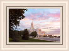 Load image into Gallery viewer, Bountiful Pastel Light
