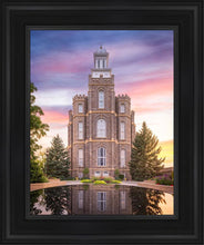 Load image into Gallery viewer, Logan Front
