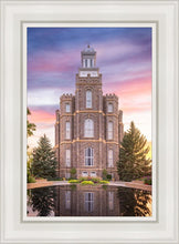Load image into Gallery viewer, Logan Front
